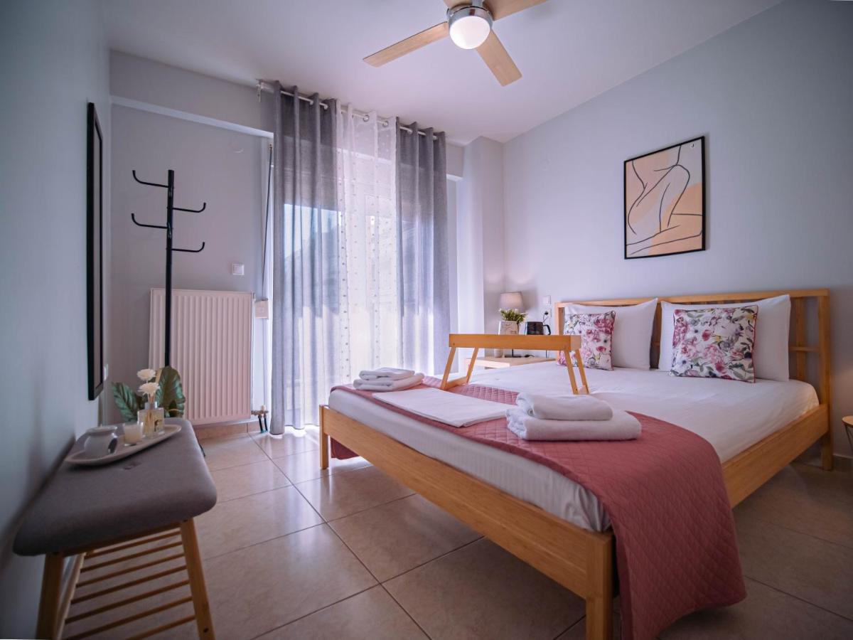 Urban Flat - Central Spot Apartments Volos Bagian luar foto