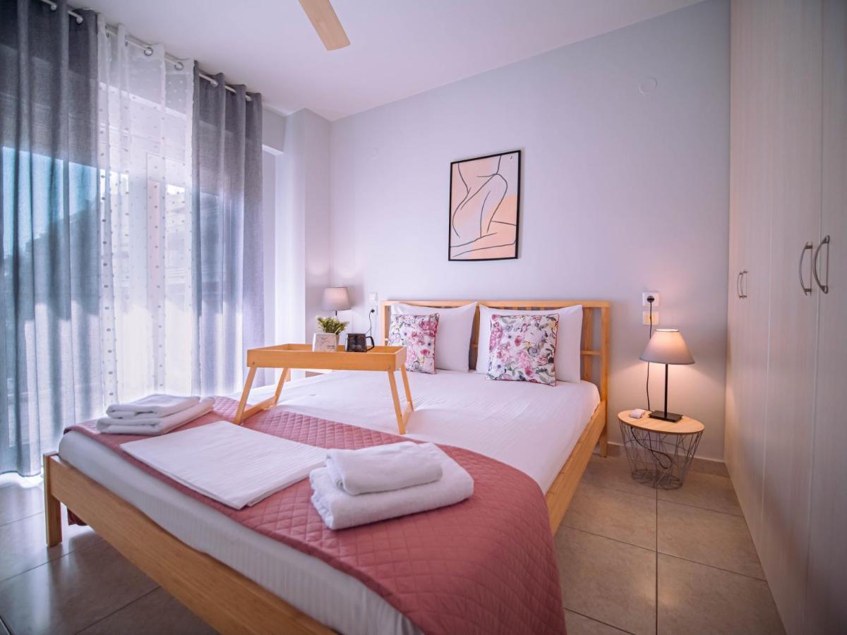 Urban Flat - Central Spot Apartments Volos Bagian luar foto