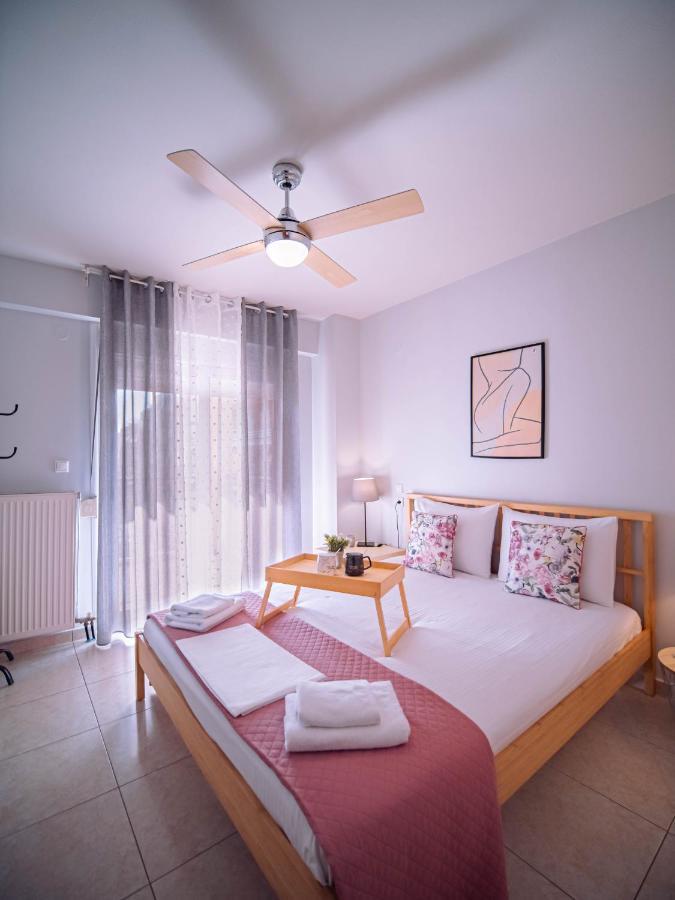 Urban Flat - Central Spot Apartments Volos Bagian luar foto