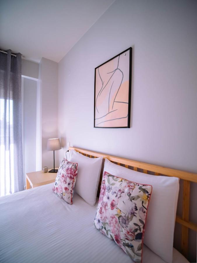 Urban Flat - Central Spot Apartments Volos Bagian luar foto