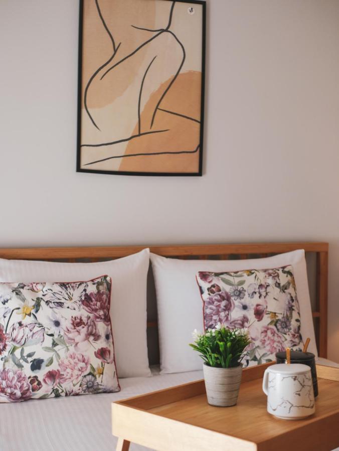 Urban Flat - Central Spot Apartments Volos Bagian luar foto
