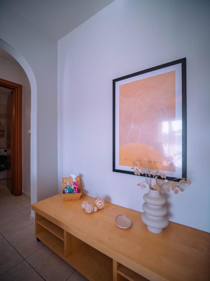 Urban Flat - Central Spot Apartments Volos Bagian luar foto