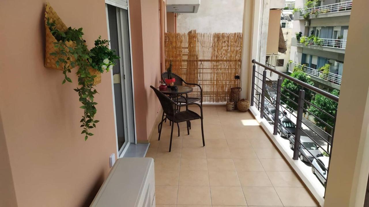 Urban Flat - Central Spot Apartments Volos Bagian luar foto