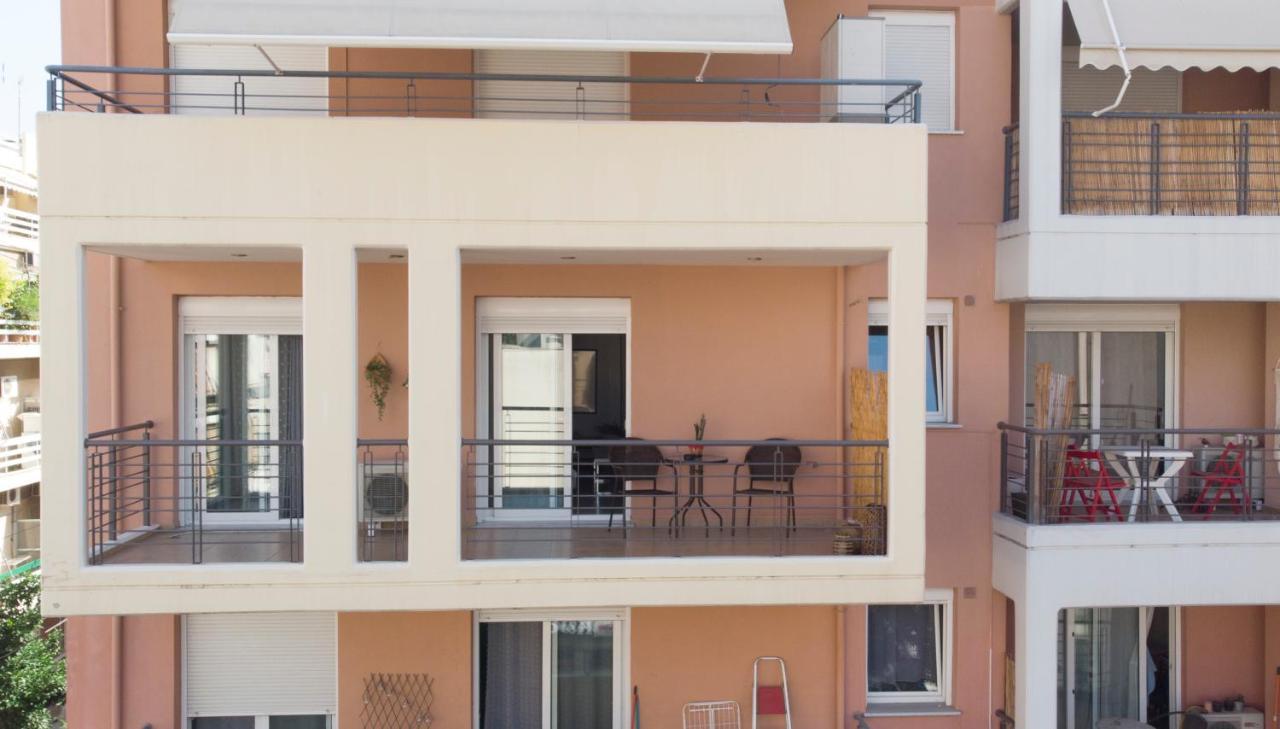 Urban Flat - Central Spot Apartments Volos Bagian luar foto