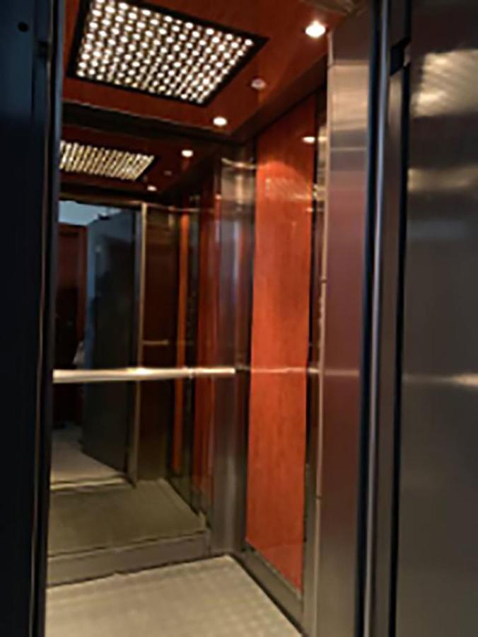 Urban Flat - Central Spot Apartments Volos Bagian luar foto